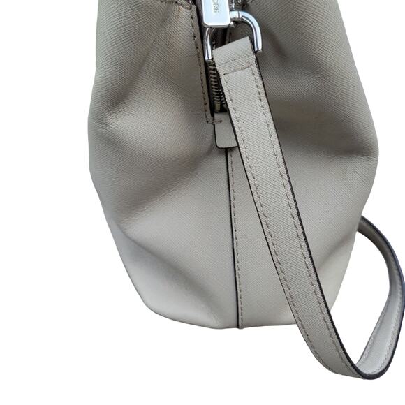 MICHAEL KORS SELMA MEDIUM TOP ZIP SAFFIANO LEATHER SATCHEL GRAY $298 - Picture 6 of 11